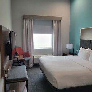 King Room Mobility accessible