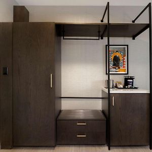 Premium King Room