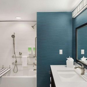 King Suite Mobility accessible