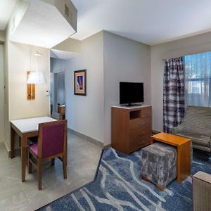 One-Bedroom King Suite