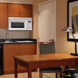 One-Bedroom King Suite
