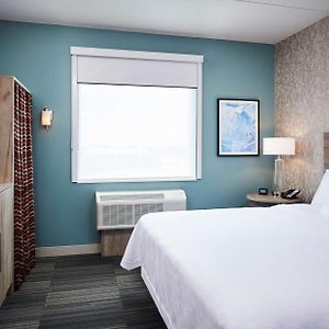 One-Bedroom King Suite