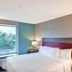 One-Bedroom King Suite
