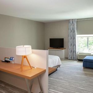 Premium King Room