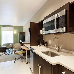 One-Bedroom King Suite
