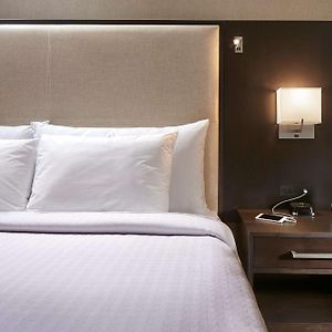 King Suite Hearing accessible