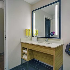 Queen Room Mobility accessible