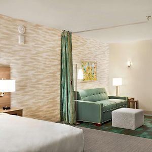 King Suite Mobility accessible