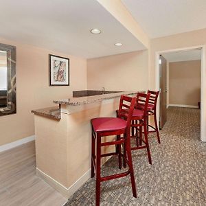 Presidential King Suite
