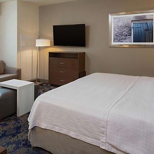 King Suite Hearing accessible