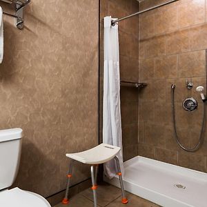 King Room Mobility accessible