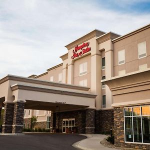 Hampton Inn & Suites Minot