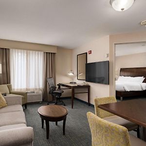 One-Bedroom King Suite