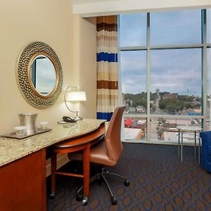 Deluxe Upper Floors King Room