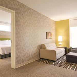 One-Bedroom King Suite