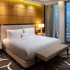 Premier Tower King Suite