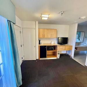 Superior King Suite