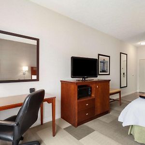 Queen Room Mobility accessible