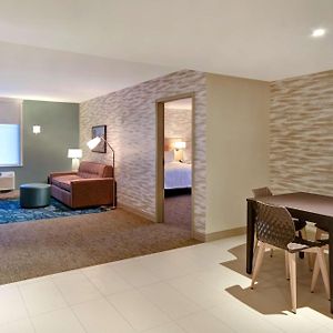 One-Bedroom King Suite