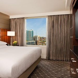 One-Bedroom King Suite