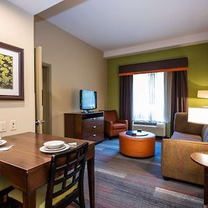 One-Bedroom King Suite