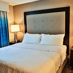 One-Bedroom King Suite