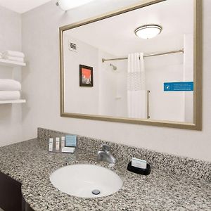 Queen Room Mobility accessible