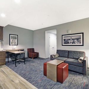 King Suite Mobility accessible