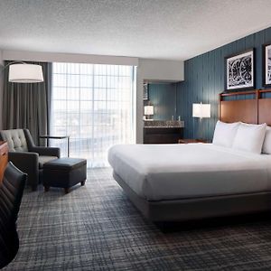 One-Bedroom Queen Suite Mobility accessible