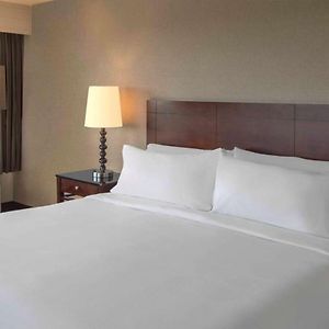 Corner King Room