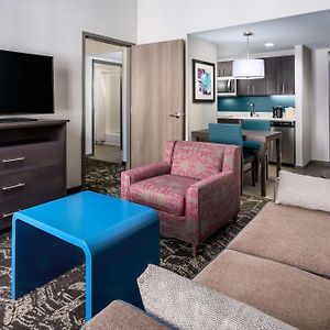 Queen Suite