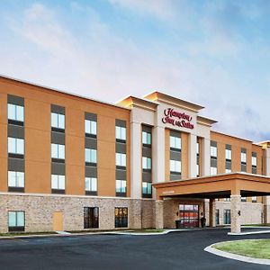 Hampton Inn & Suites Chicago/Waukegan