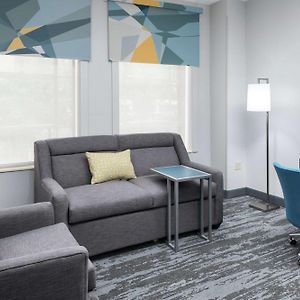 King Suite Mobility accessible