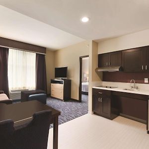 Queen Suite