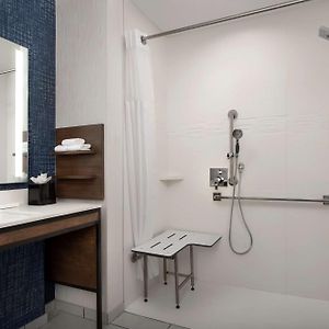 King Room Mobility accessible
