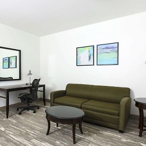 One-Bedroom King Suite