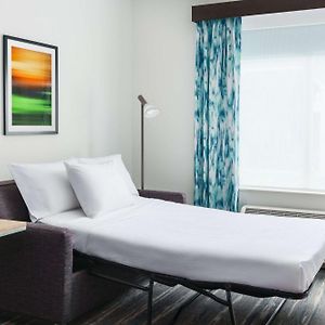 One-Bedroom King Suite