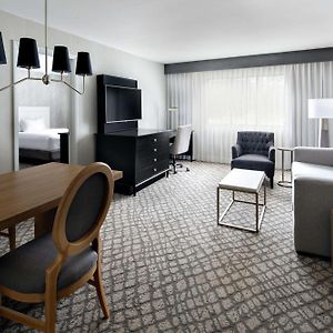 One-Bedroom King Suite