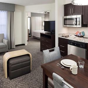 One-Bedroom King Suite