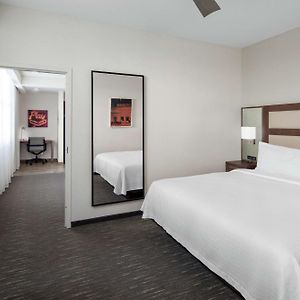 One-Bedroom King Suite