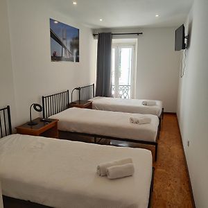 Economy Triple Room