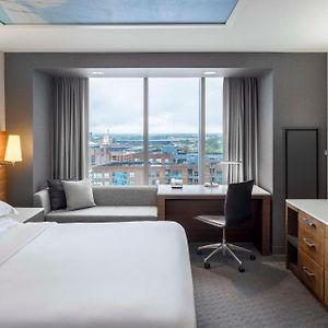King Room Mobility or hearing accessible