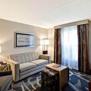 One-Bedroom King Suite