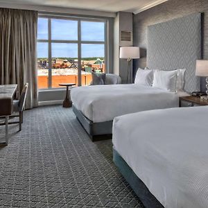 Executive Queen Room
