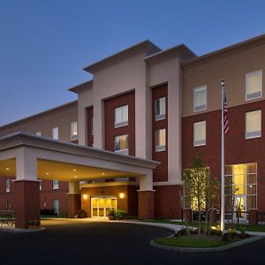 Hampton Inn & Suites Syracuse/Carrier Circle