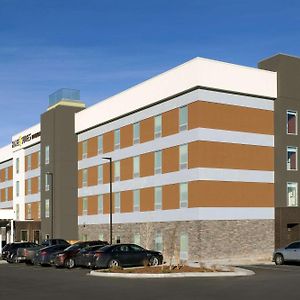Home2 Suites By Hilton Denver International Airport
