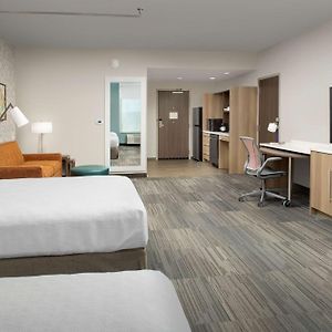 Queen Studio Two Queen Beds Mobility Access or Non-Smoking