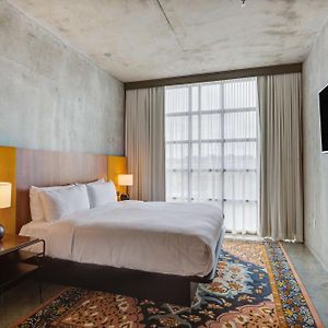 King Room Mobility accessible