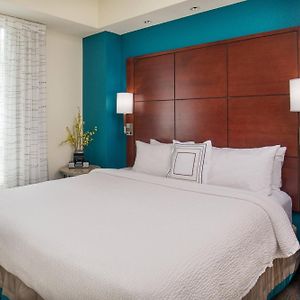 One-Bedroom King Suite