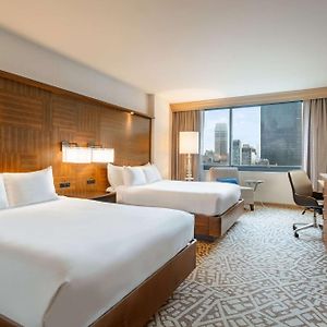Queen Room Mobility accessible